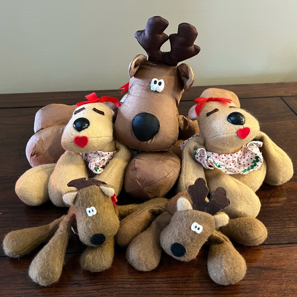 Hallmark Vintage Rodney, Rhondas and Family Plush Reindeer
